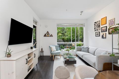 723 W 3rd Street 123 North Vancouver BC V7M 0E4