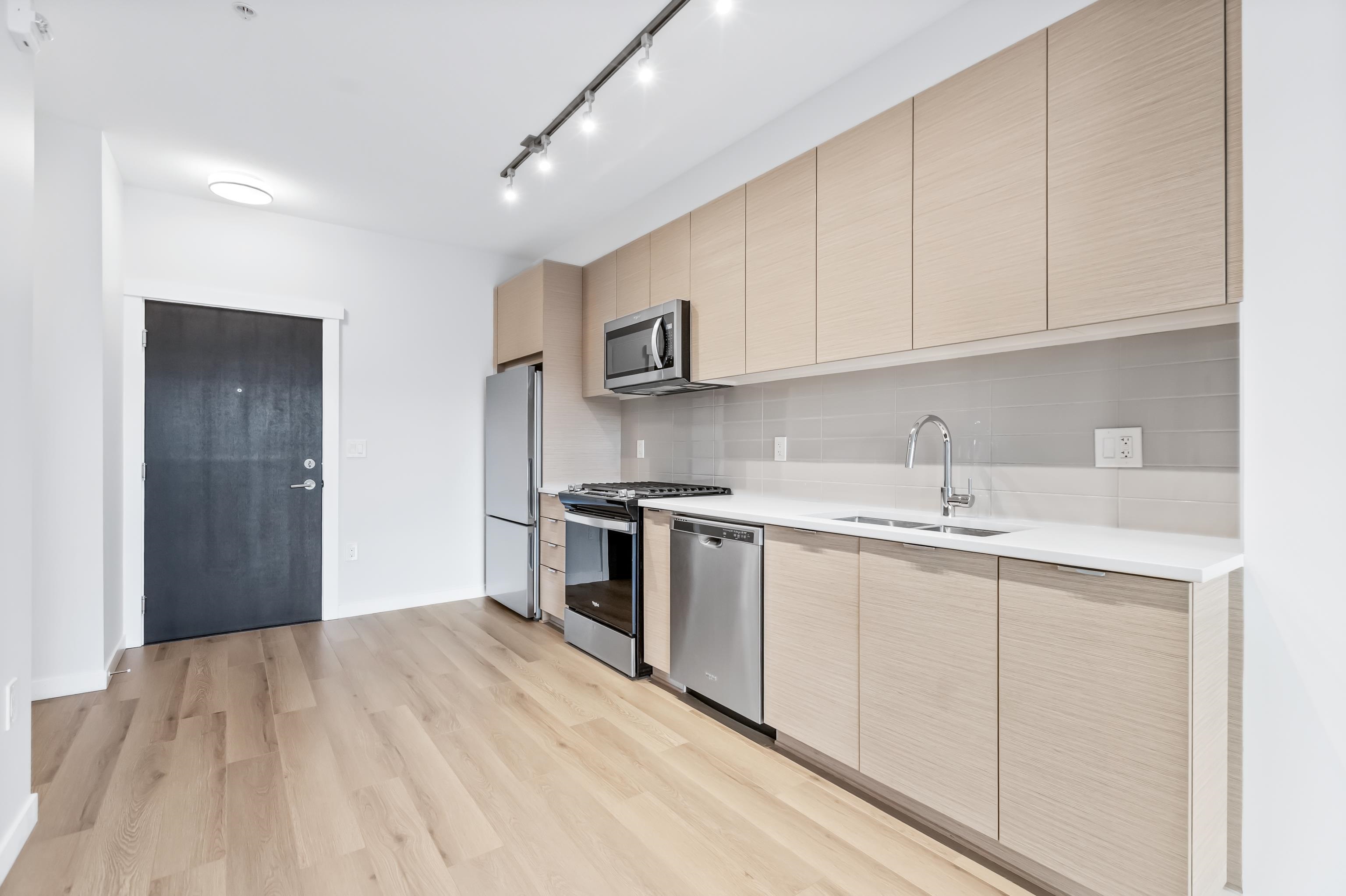 8150 207 Street B319