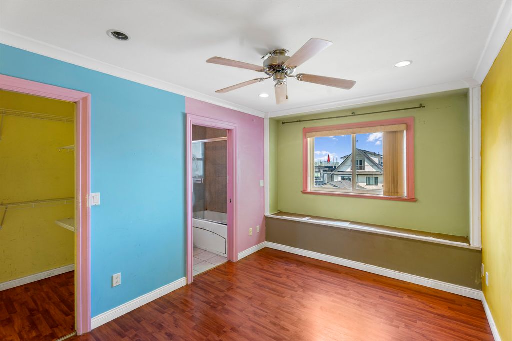 listing image 1109308177108688583