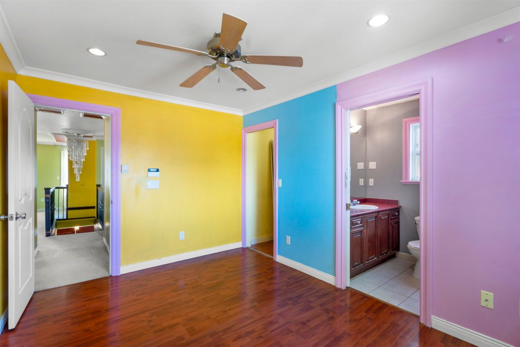 listing image 1109367634439532057