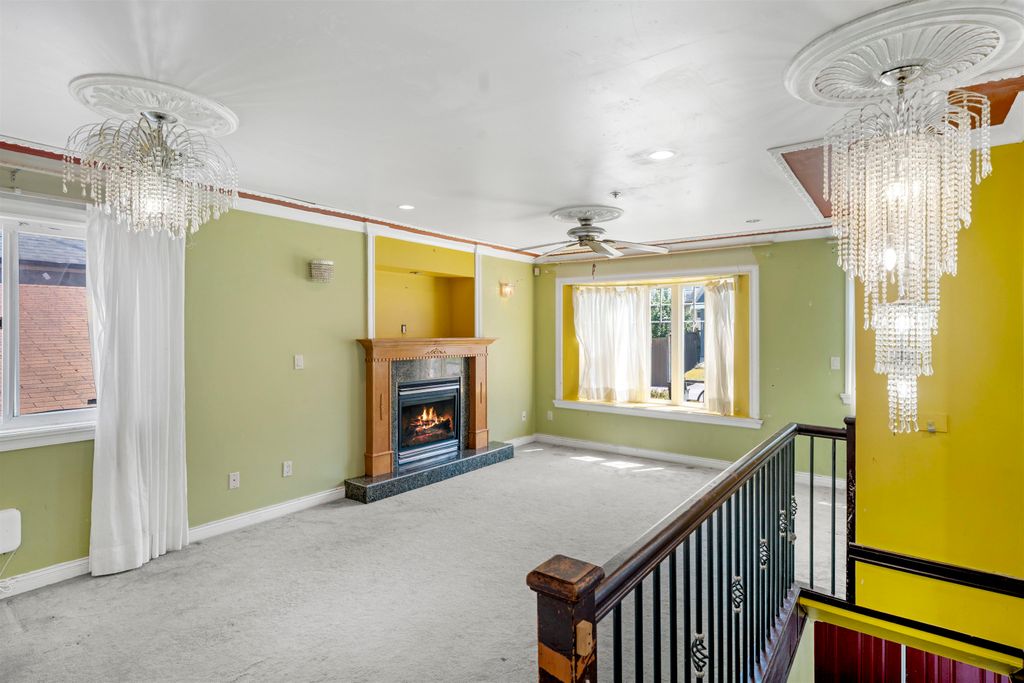 listing image 1101431476483197168