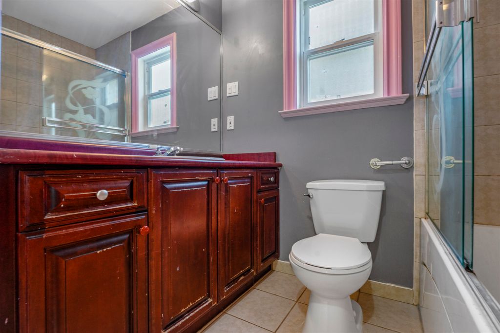 listing image 1102949574482901886