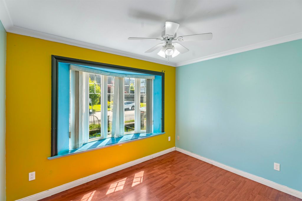 listing image 1103557350709245199