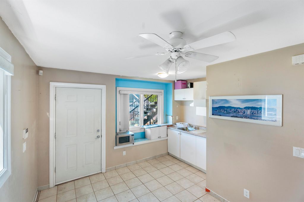 listing image 1106734100330336909