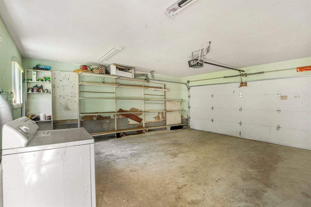 listing image 1107158205292419853