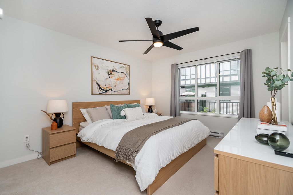 listing image 1100348098177708177