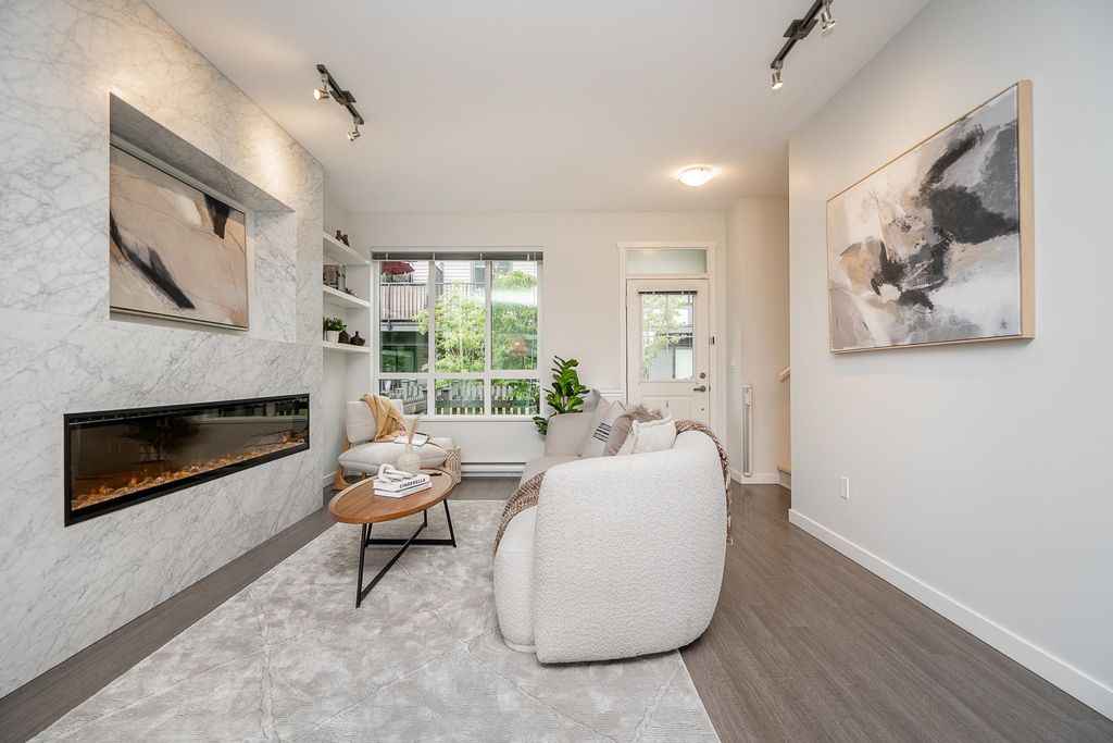 listing image 1102769698990929434
