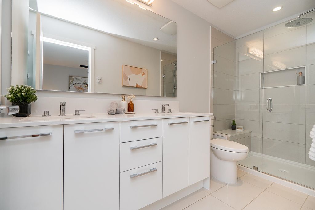 listing image 1100502512177847720