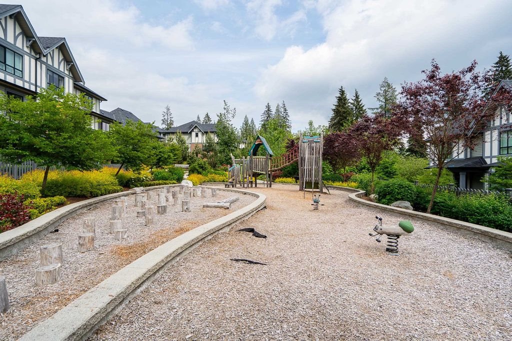 listing image 1103895978511126731