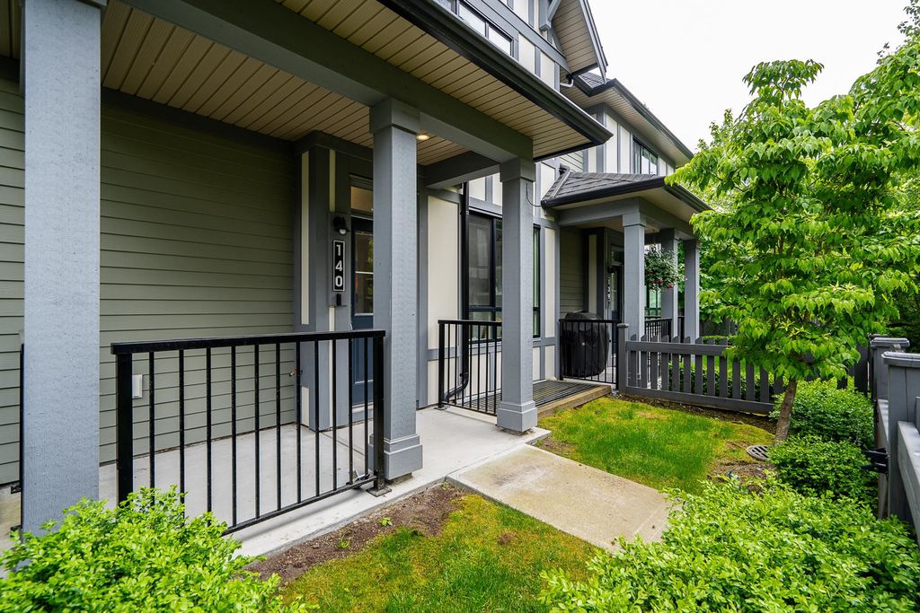 listing image 1103887530140003584