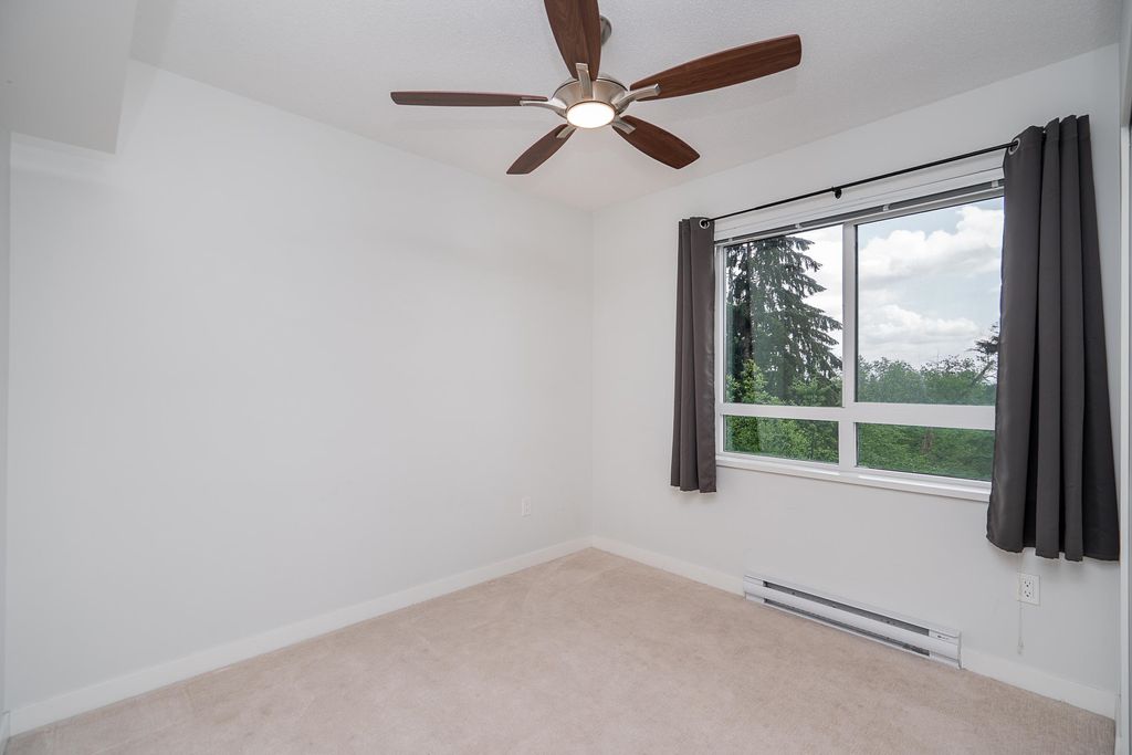 listing image 1102992289577494197