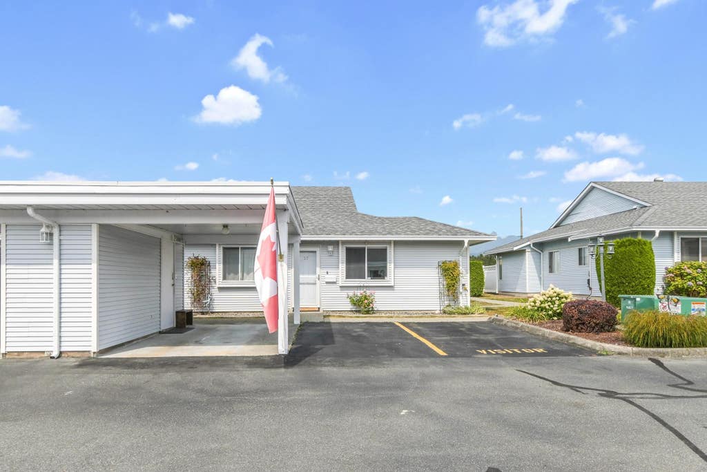 Photo of 23580 Dewdney Trunk Road #27, Maple Ridge, BC V2X 0S8 (MLS # R3157799)