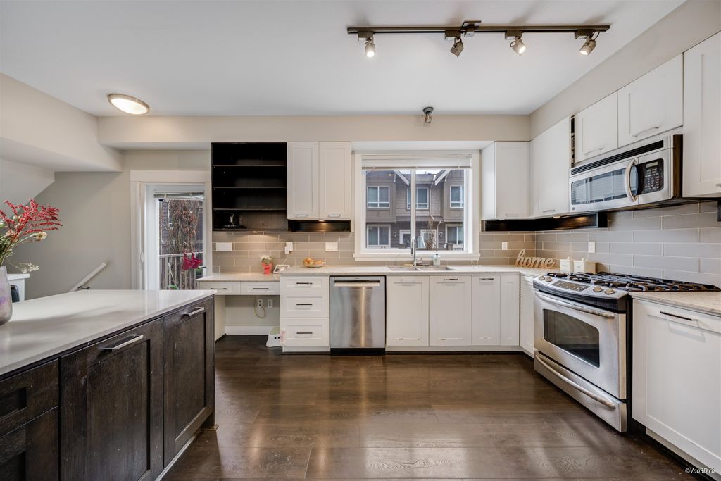 listing image 1107782994160312695
