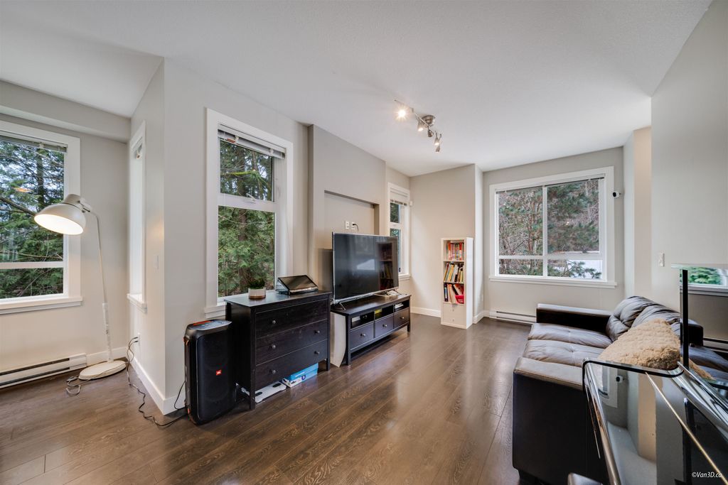 listing image 1102199006421397179