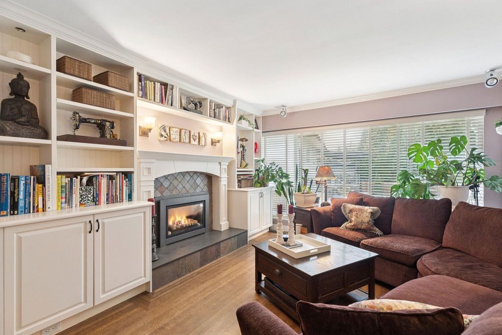 listing image 1107559096333345459