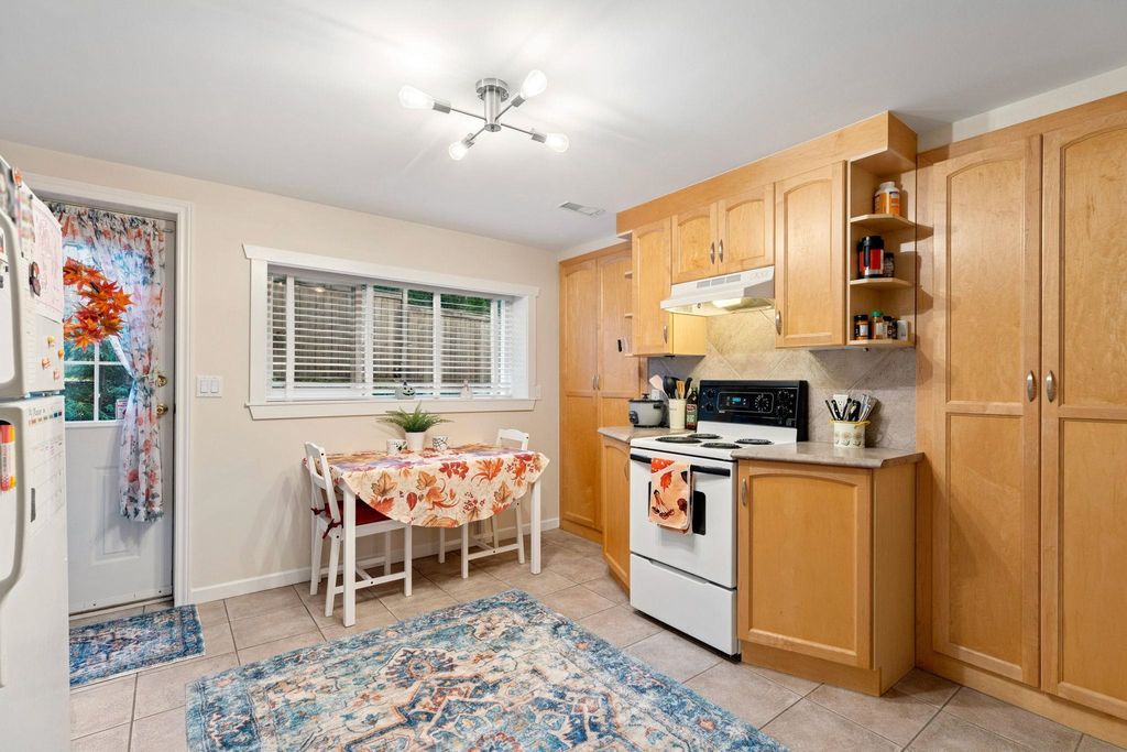 listing image 1105926184105910768