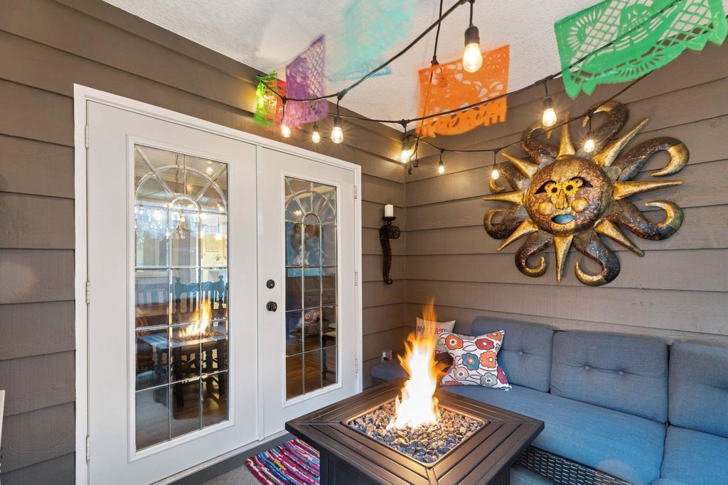 listing image 1101099165290265461