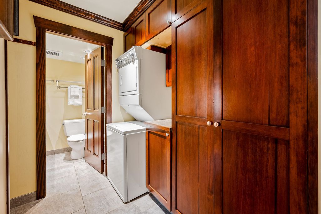 listing image 1103991935753576230