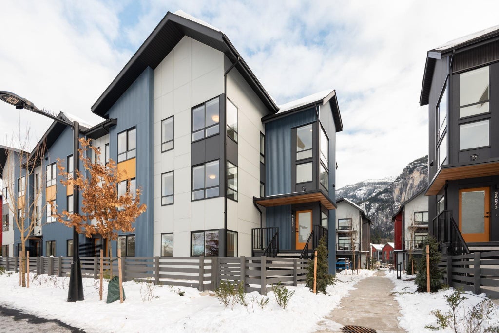 38073 HELM WAY, SQUAMISH, BC V8B 1E6 - Image 3013496514.jpeg?d=l