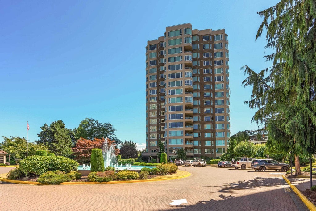 Photo of 3170 Gladwin Road #102, Abbotsford, BC V2T 5T1 (MLS # R3130422)