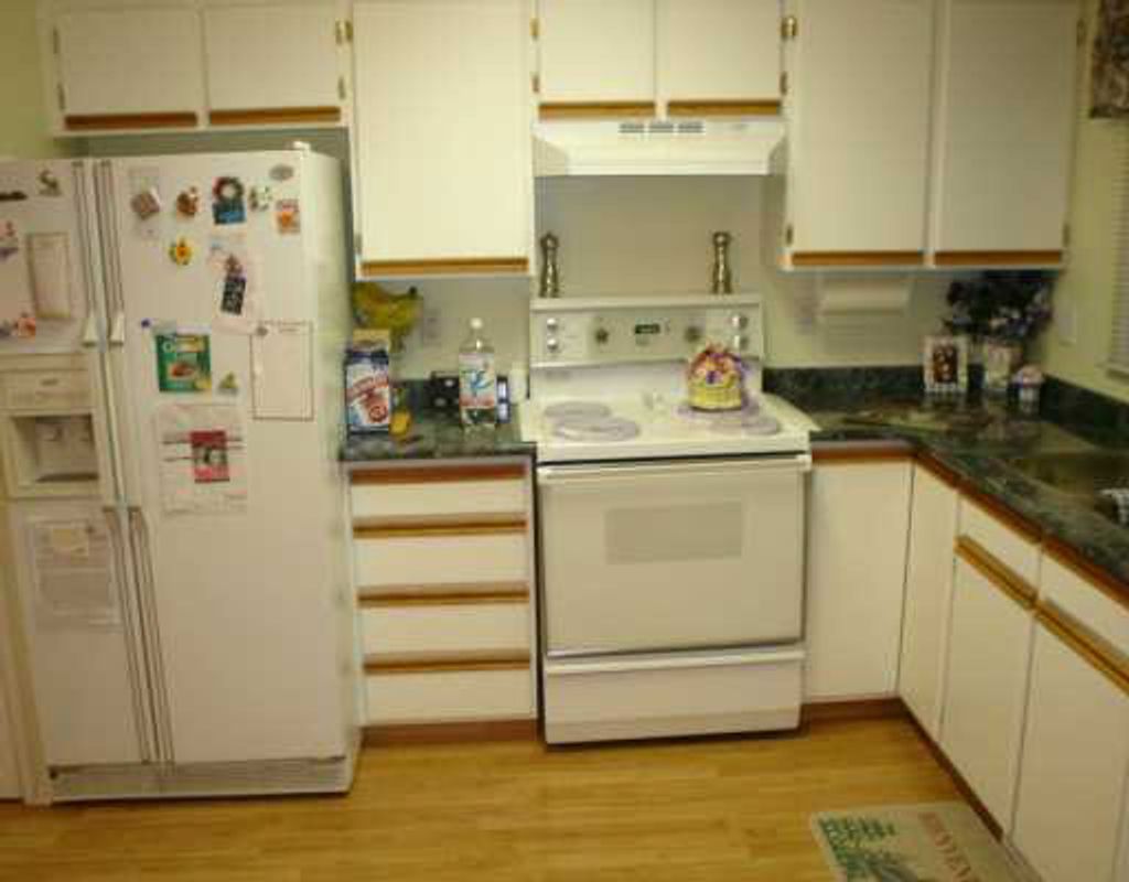 listing image 1105105300128047743