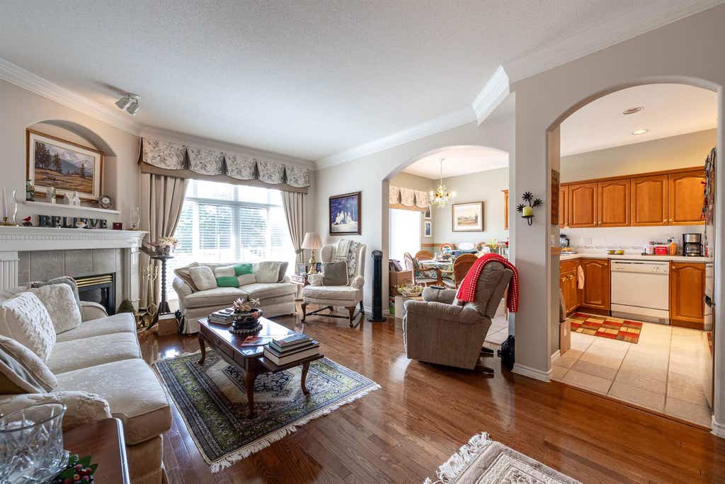 Photo of 11358 Cottonwood Drive Drive #4, Maple Ridge, BC V2X 5V5 (MLS # R3157471)