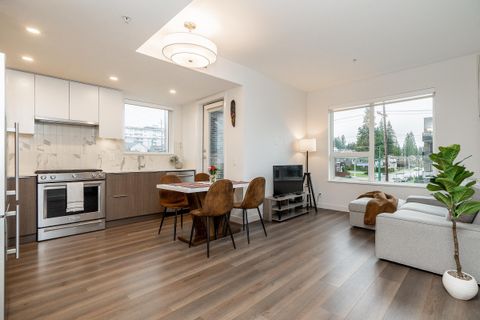 645 Como Lake Avenue 304 Coquitlam BC V3J 0N9