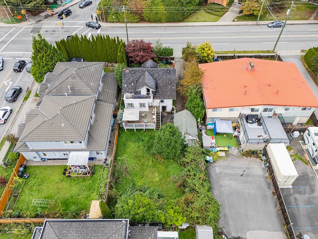 listing image 1104520074767544567