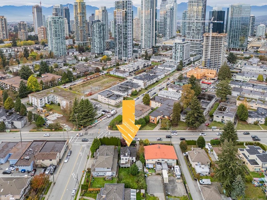 listing image 1105929514090471296