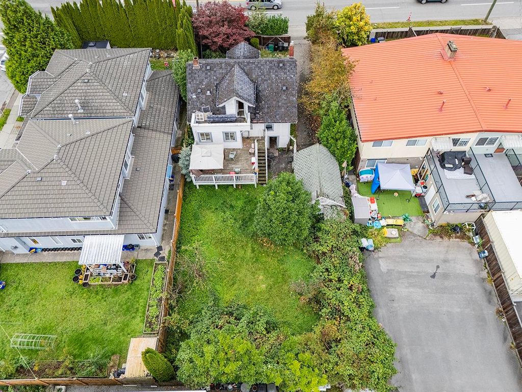 listing image 1101071306846802962