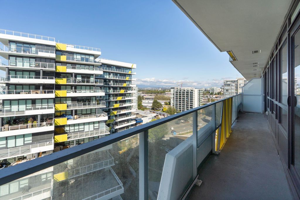 listing image 1106832427237339326