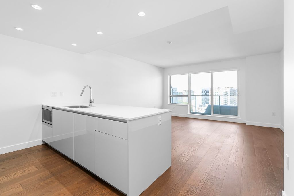 listing image 1100459995151861921