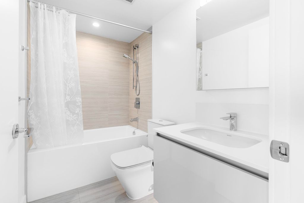 listing image 1101111929607581728