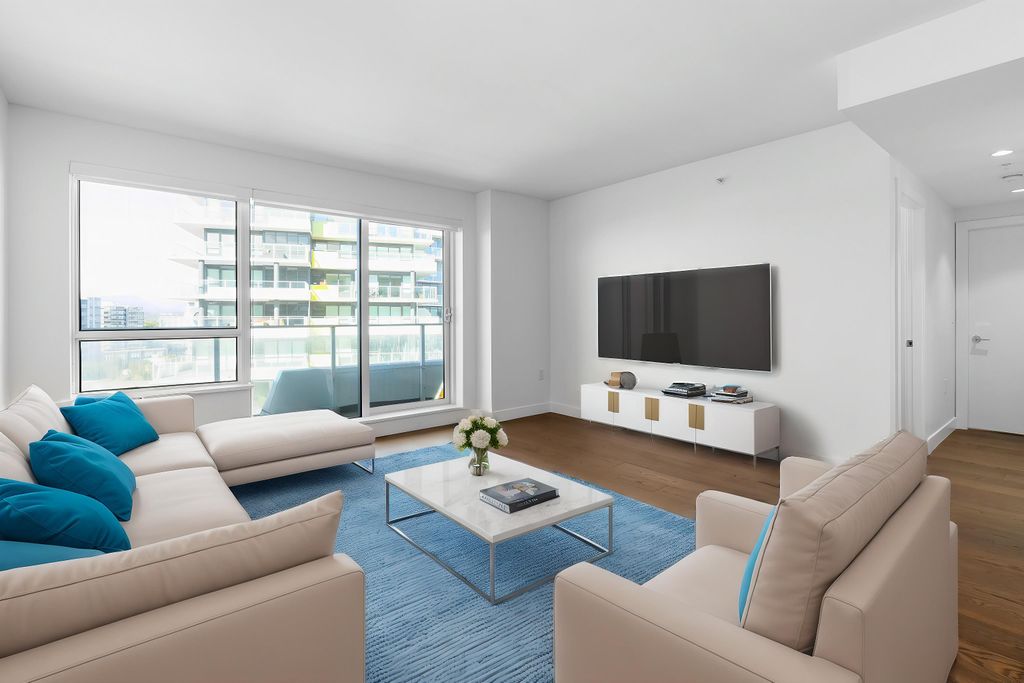 listing image 1108888357239159937