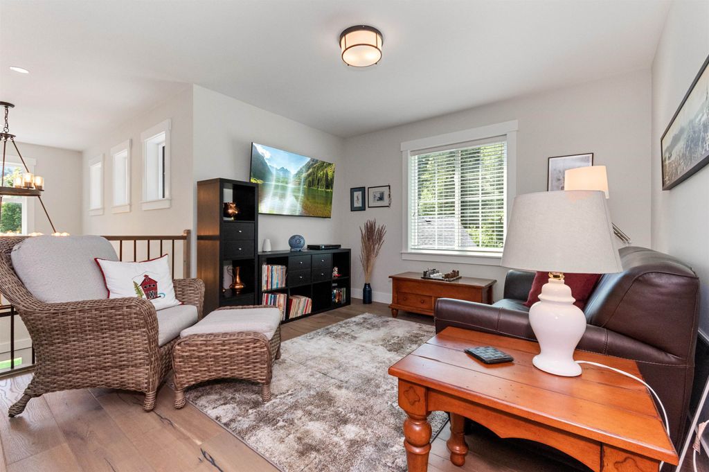 listing image 1103805608881926377