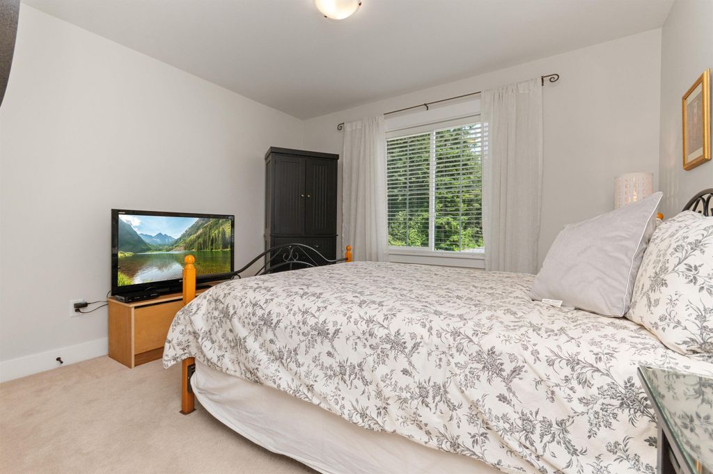 listing image 1102972300989442825