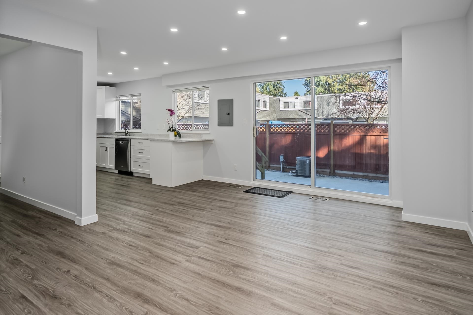 21555 Dewndey Trunk Road 48