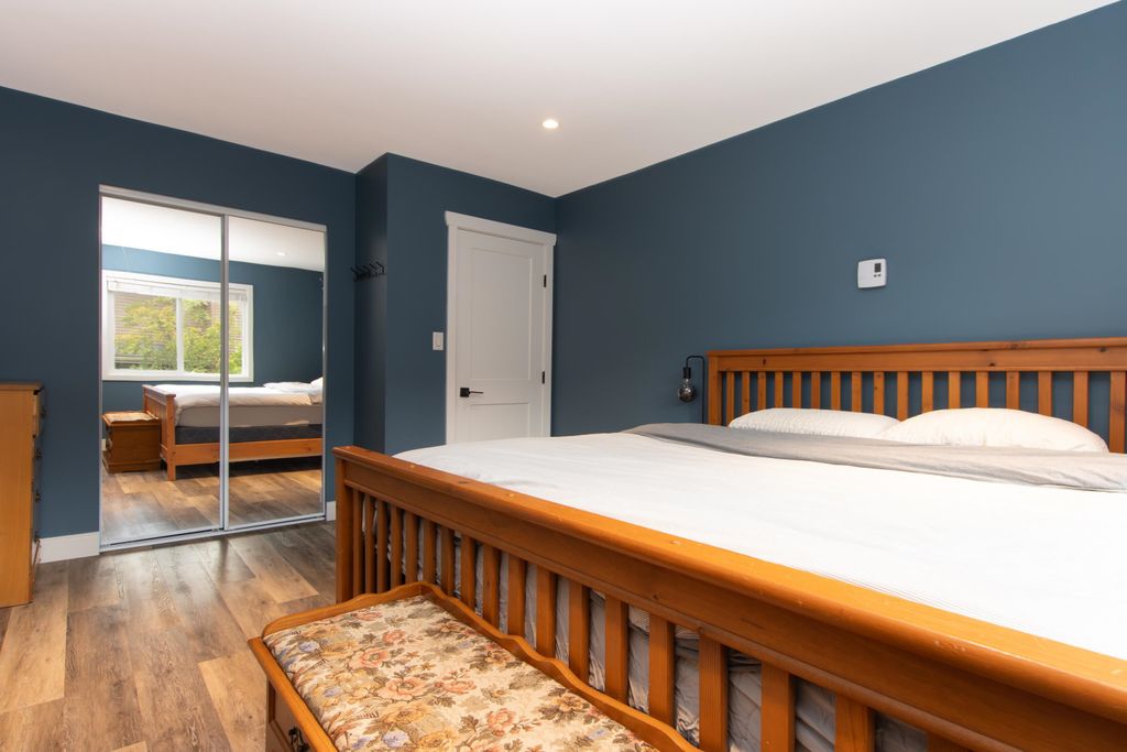 listing image 1106956356245380005