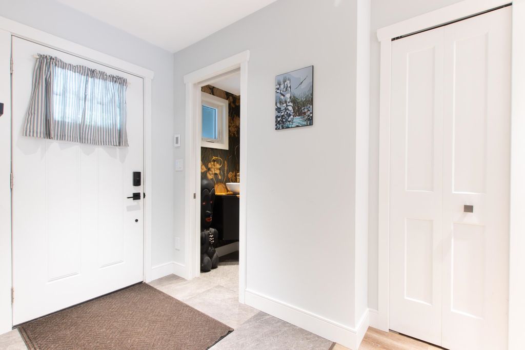 listing image 1104153609422730545