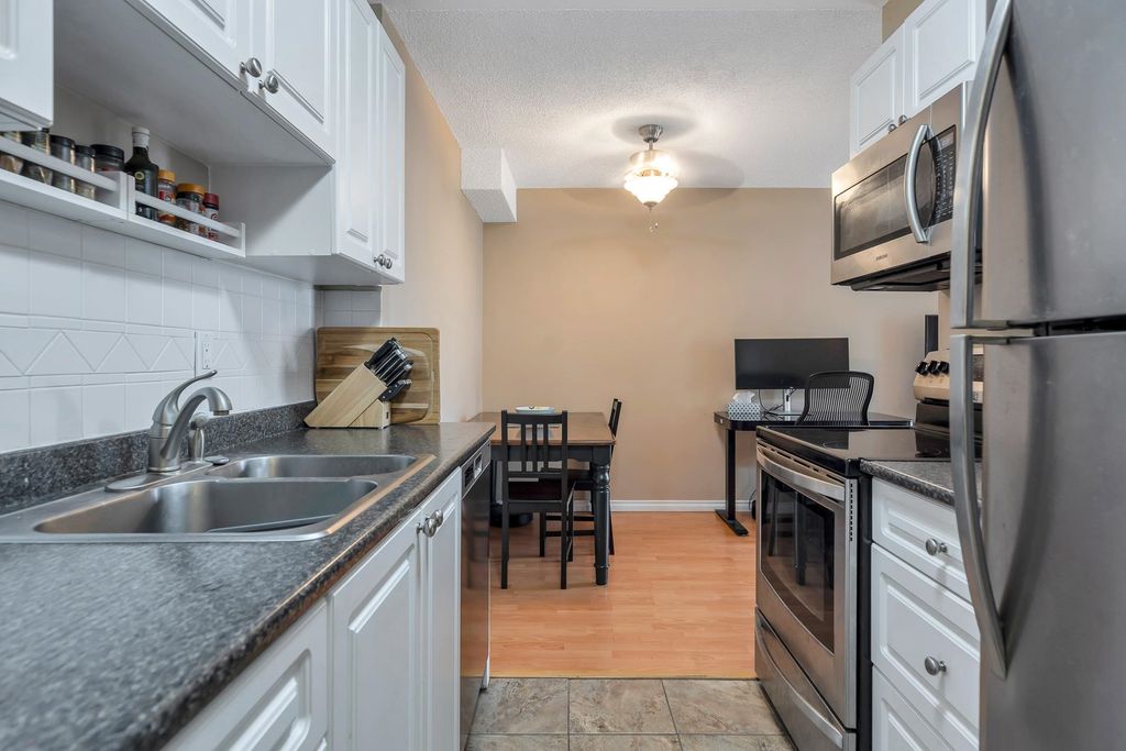 listing image 1104947284375507430