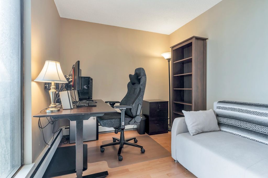 listing image 1100805149196631840