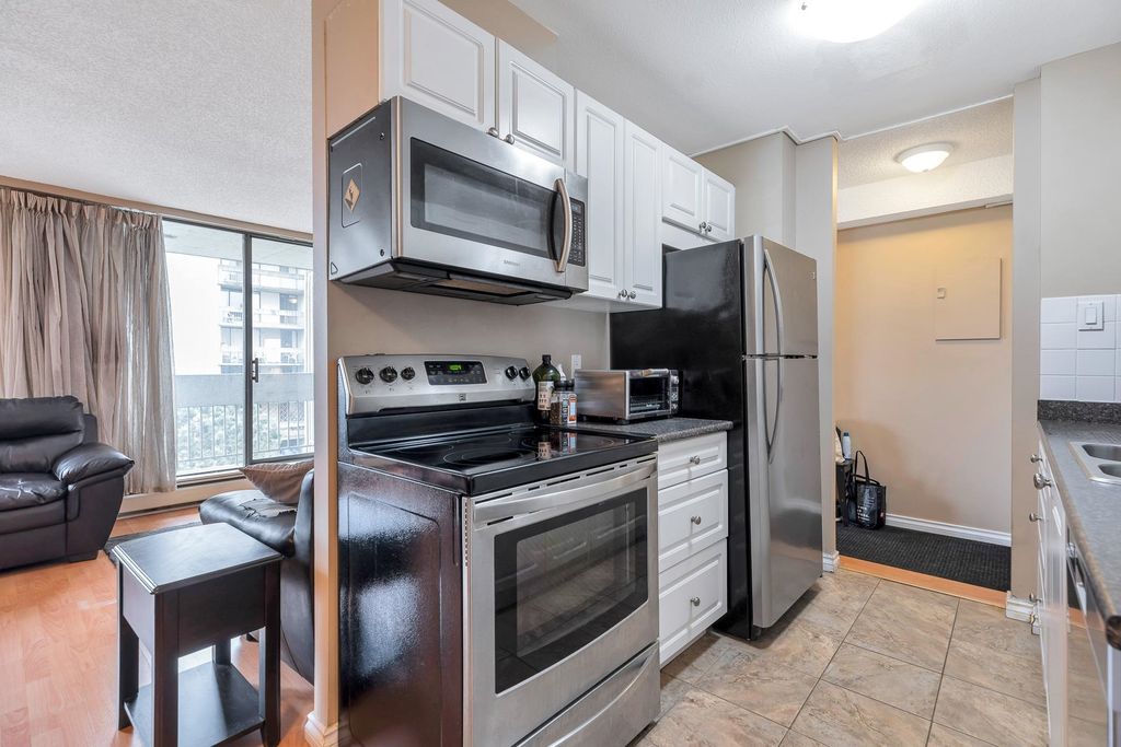 listing image 1109940095610267594