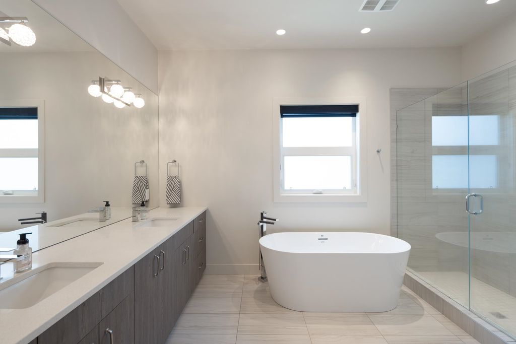 listing image 1102915412494323691