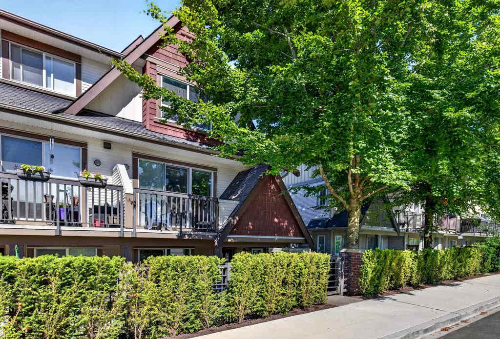 Photo of 7155 189 Street #7, Surrey, BC V4N 5S8 (MLS # R3128020)