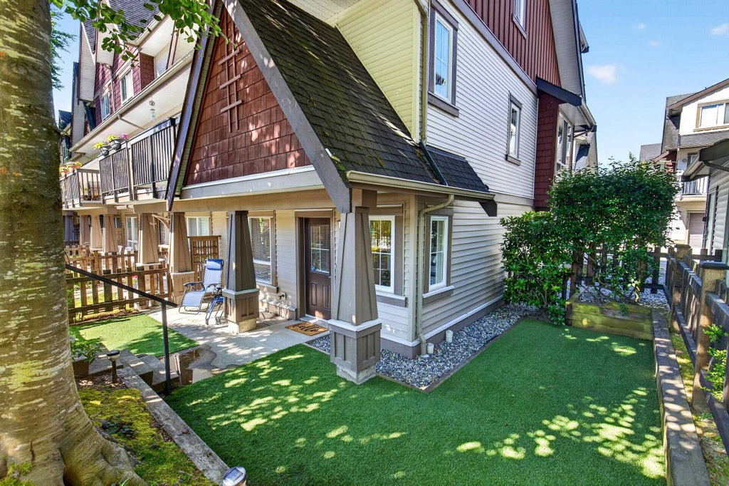 Photo of 7155 189 Street #7, Surrey, BC V4N 5S8 (MLS # R3128020)