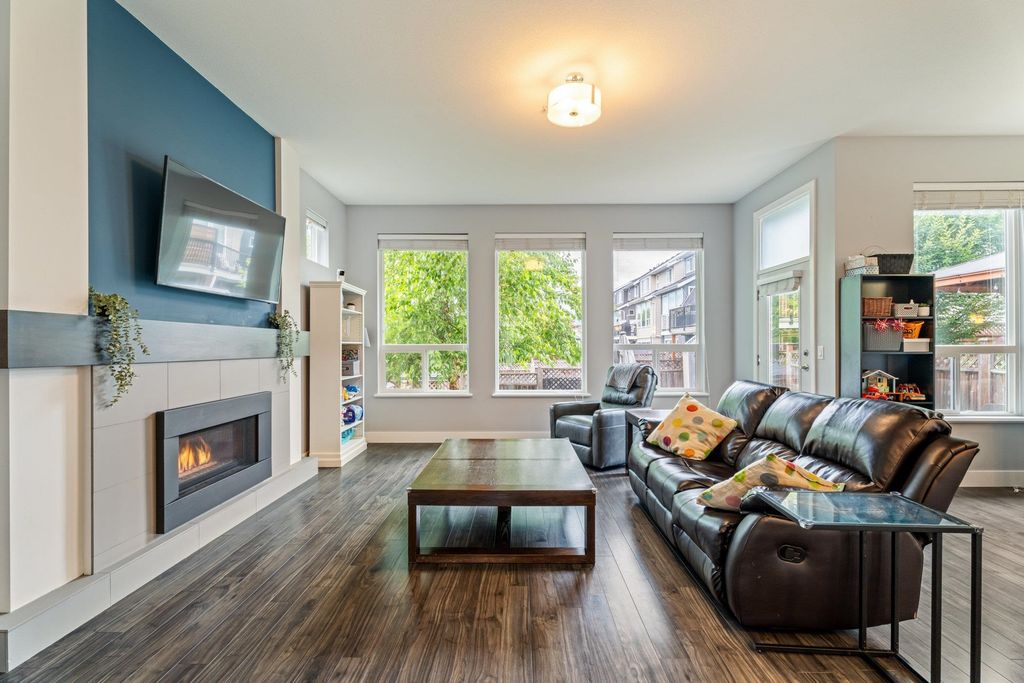 Photo of 24725 104 Avenue, Maple Ridge, BC V2W 0H8 (MLS # R3066466)