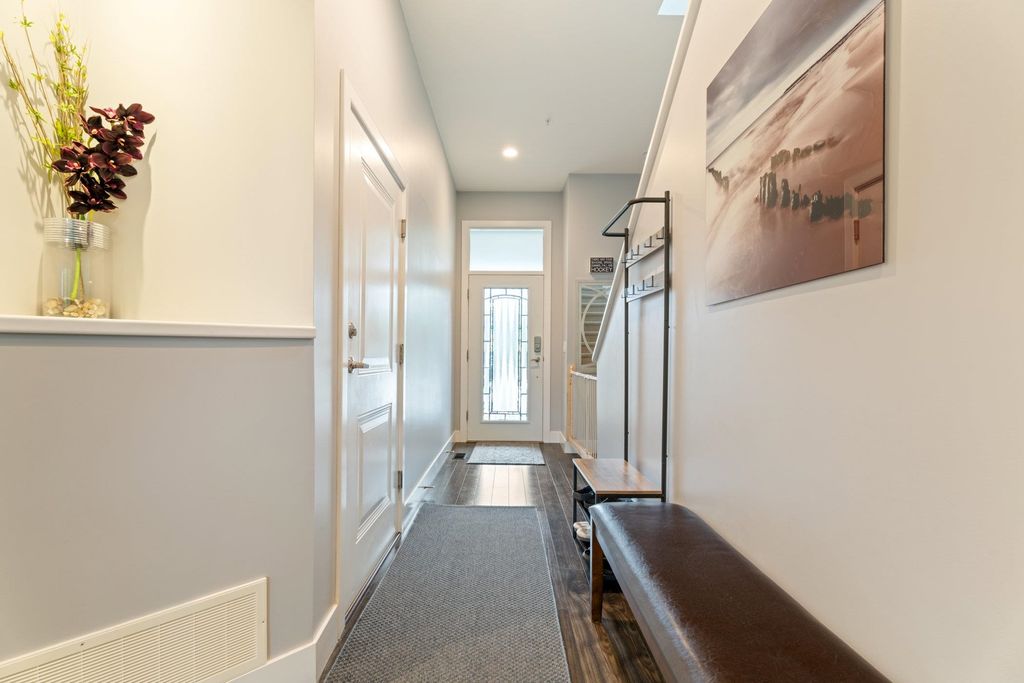 Photo of 24725 104 Avenue, Maple Ridge, BC V2W 0H8 (MLS # R3066466)