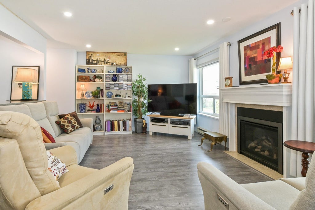 Photo of 2475 Emerson Street #20, Abbotsford, BC V2T 4W5 (MLS # R3169901)