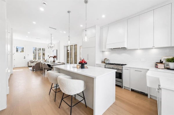 531 W 61 Ave, Vancouver, BC 5