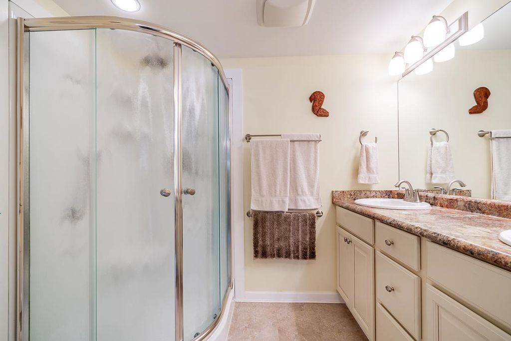 listing image 1104252482583128015